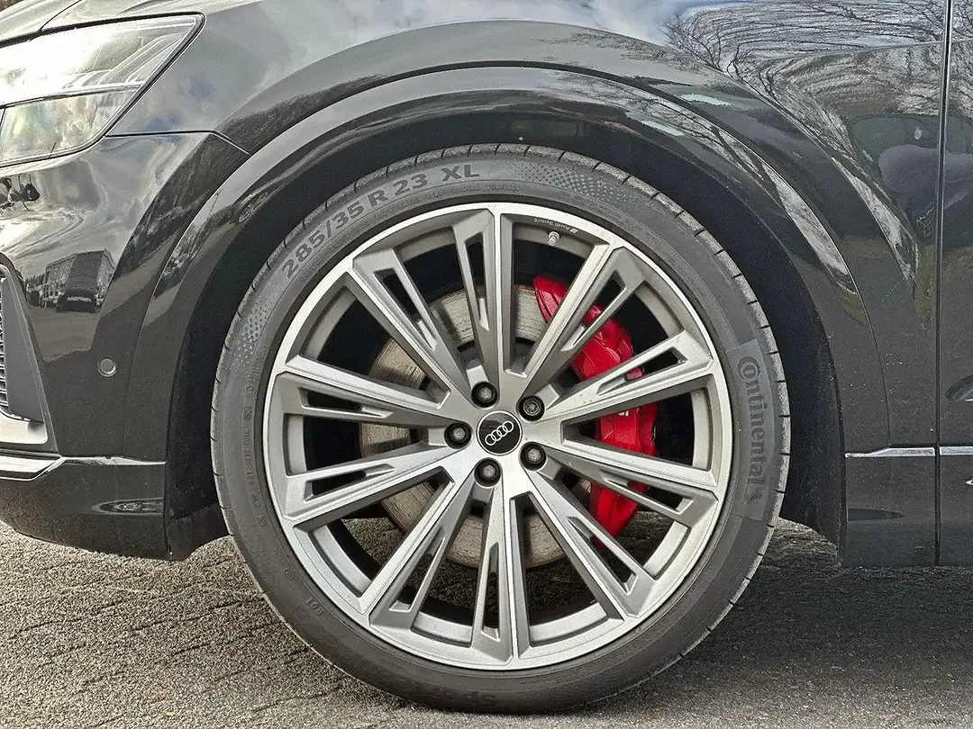 Audi SQ8 TFSI quattro competition plus - Thumbnail 5