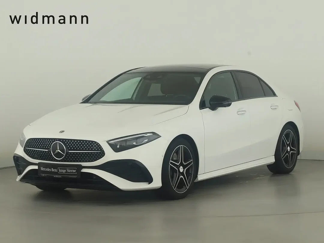 Mercedes-Benz A 220 AMG Line - Afbeelding 1