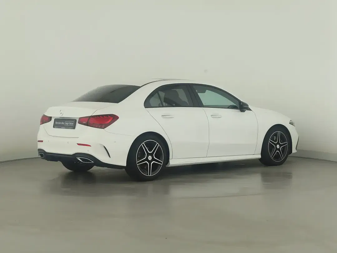 Mercedes-Benz A 220 AMG Line - Thumbnail 6