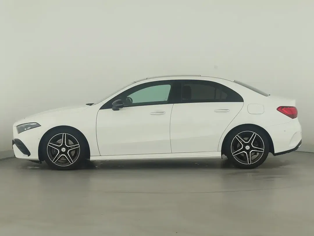 Mercedes-Benz A 220 AMG Line - Thumbnail 7