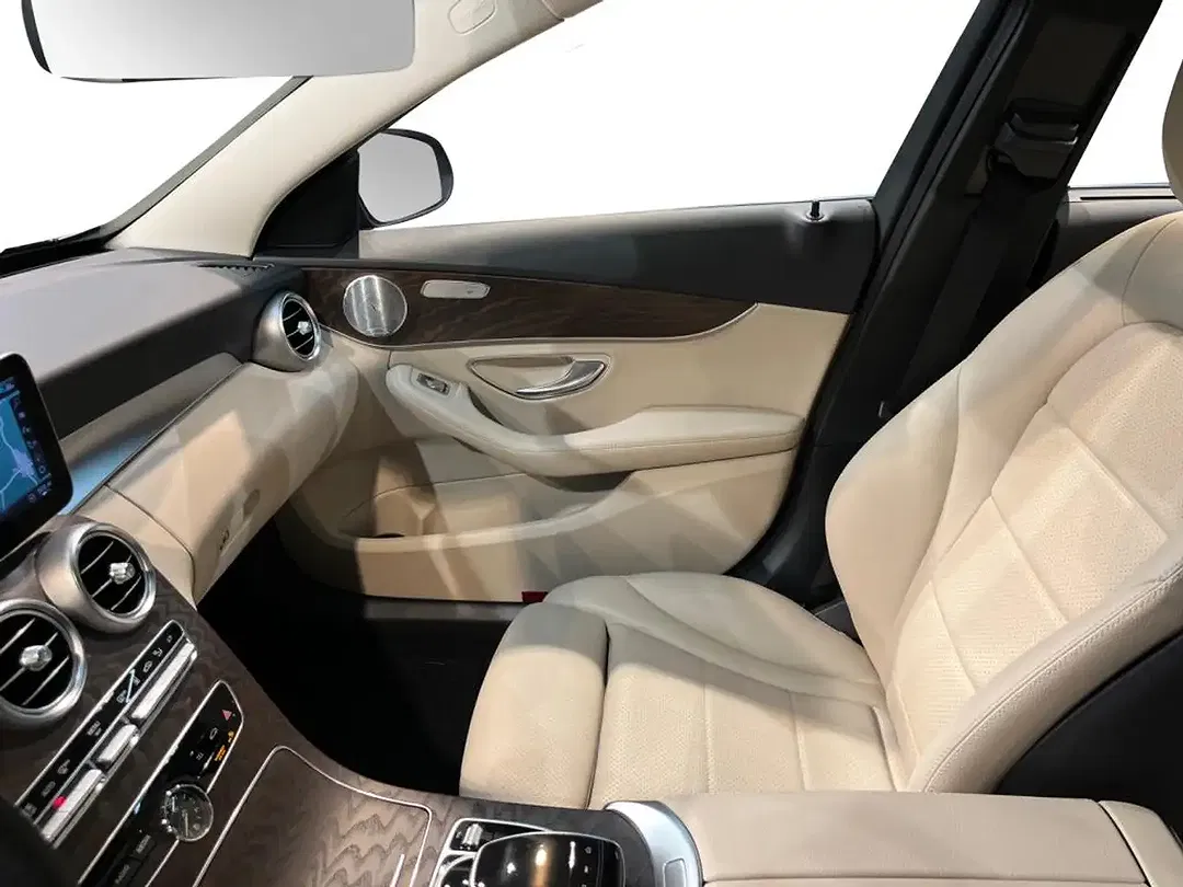 Mercedes-Benz C 300 4MATIC Burmester Exclusive Avantgarde - Thumbnail 4