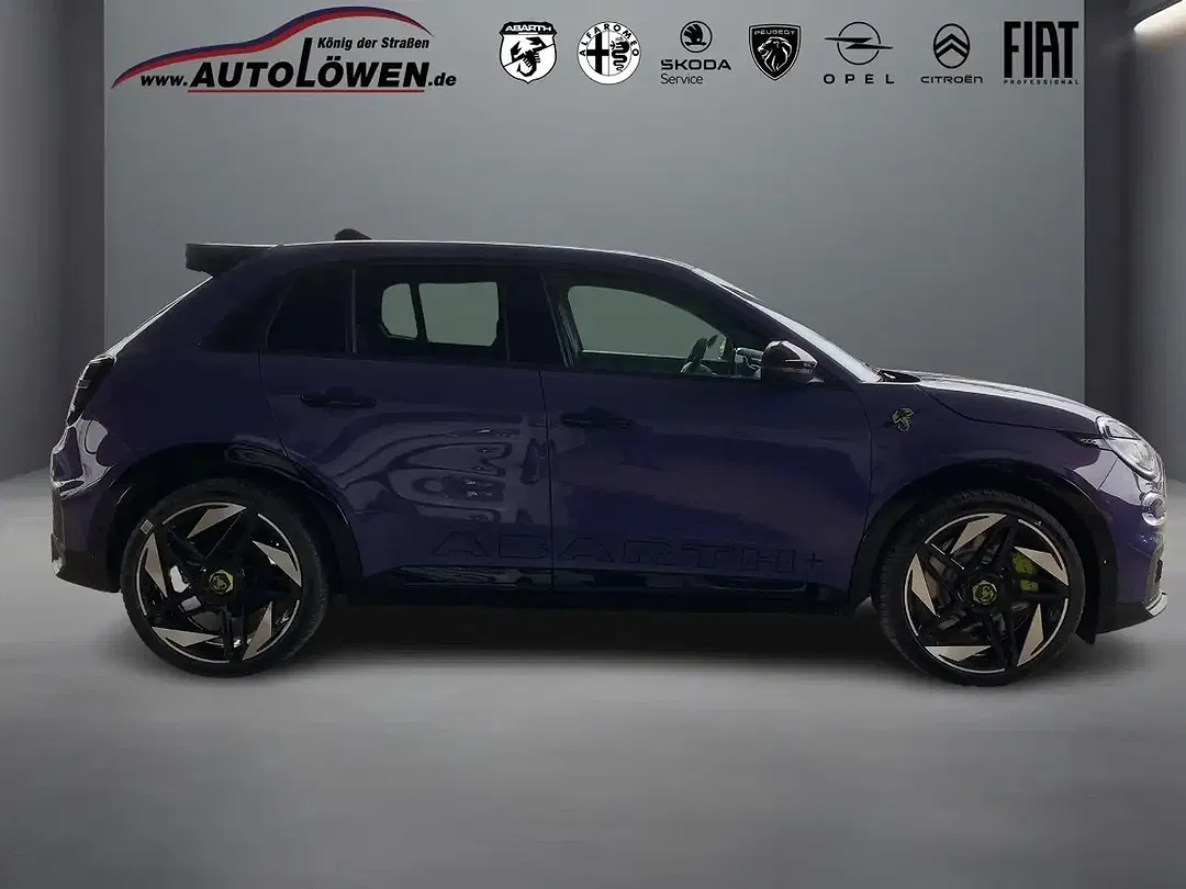 Abarth 600e - Thumbnail 5