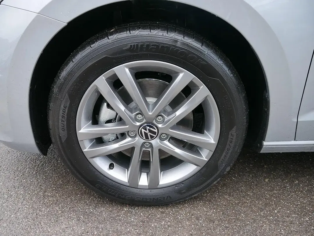 Volkswagen Touran 1.5 TSI DSG Comfortline - Thumbnail 3