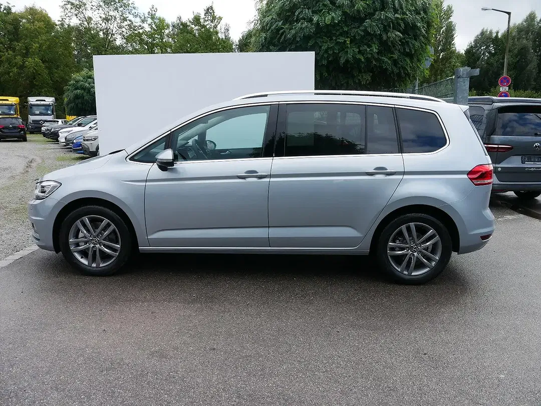Volkswagen Touran 1.5 TSI DSG Comfortline - Thumbnail 4