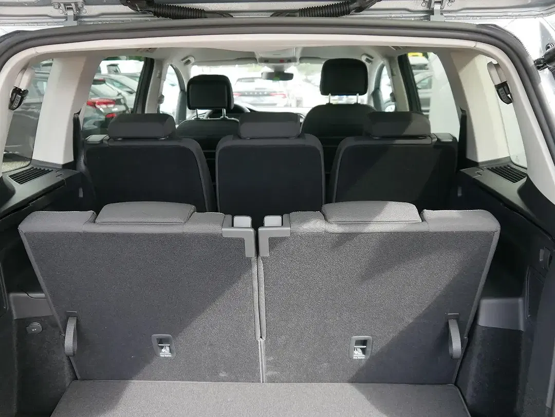 Volkswagen Touran 1.5 TSI DSG Comfortline - Thumbnail 8