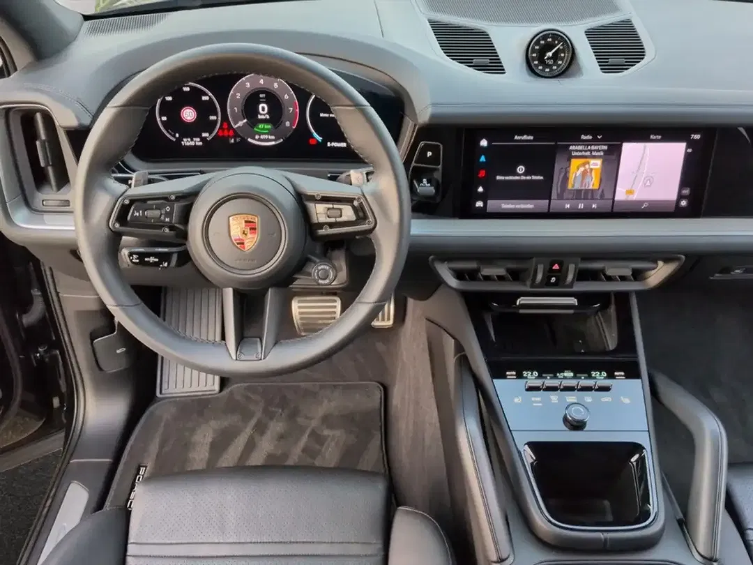 Porsche Cayenne S - Thumbnail 5