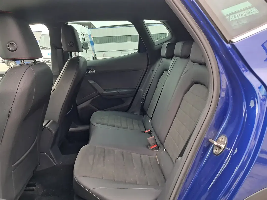 SEAT Arona - Thumbnail 10