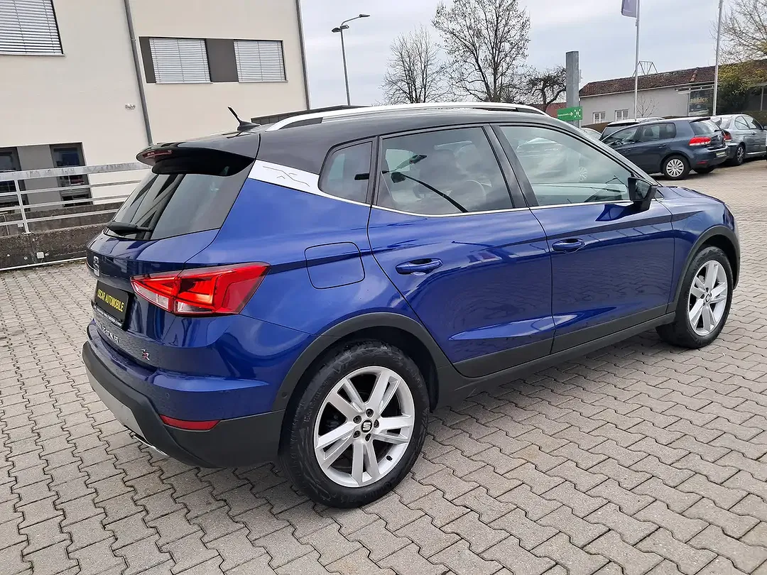 SEAT Arona - Thumbnail 6