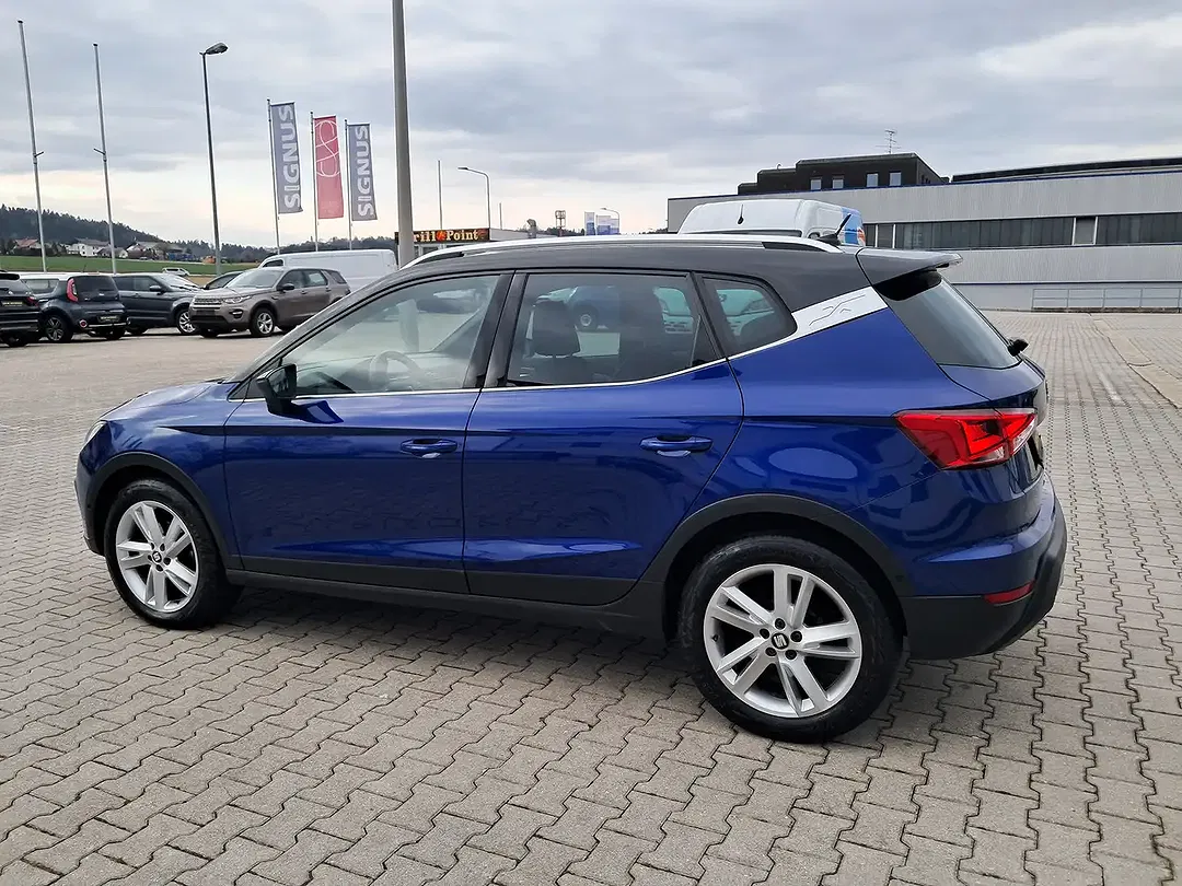 SEAT Arona - Thumbnail 9