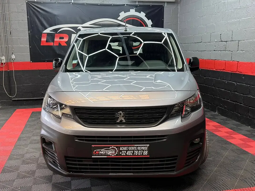 Peugeot Partner - Thumbnail 3