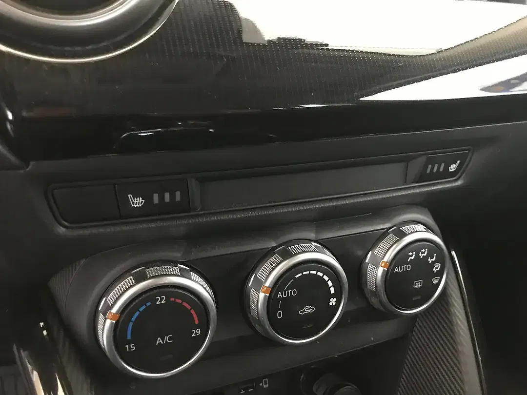 Mazda 2 SKYACTIV-G - Thumbnail 23
