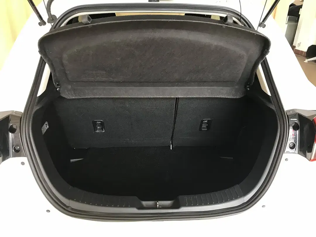 Mazda 2 SKYACTIV-G - Thumbnail 7