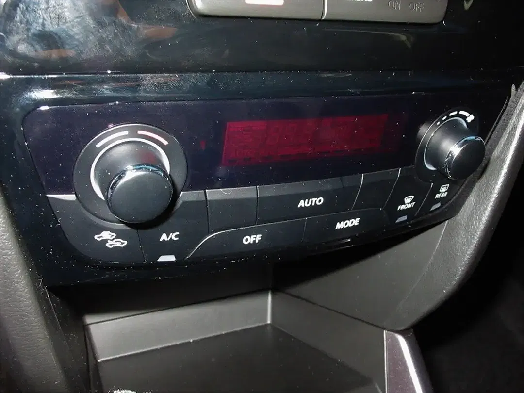 Suzuki Vitara AUT AllGrip - Thumbnail 13