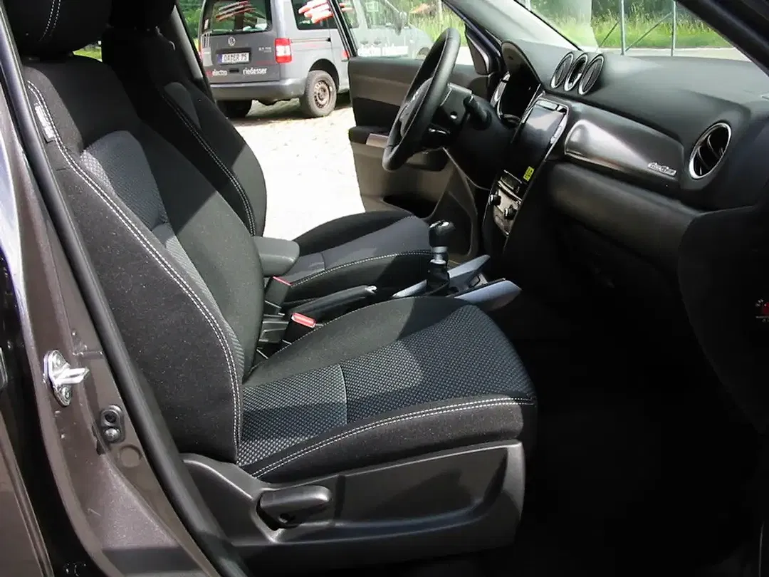 Suzuki Vitara AUT AllGrip - foto 21
