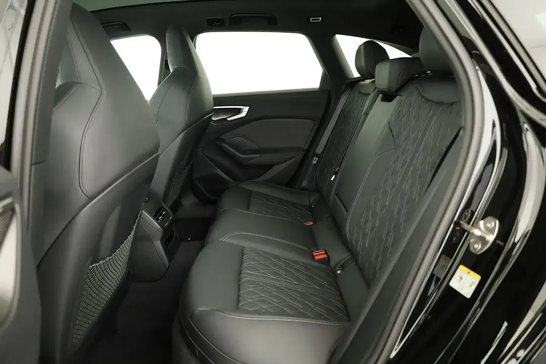 Audi S5 TFSI quattro Avant - Thumbnail 11