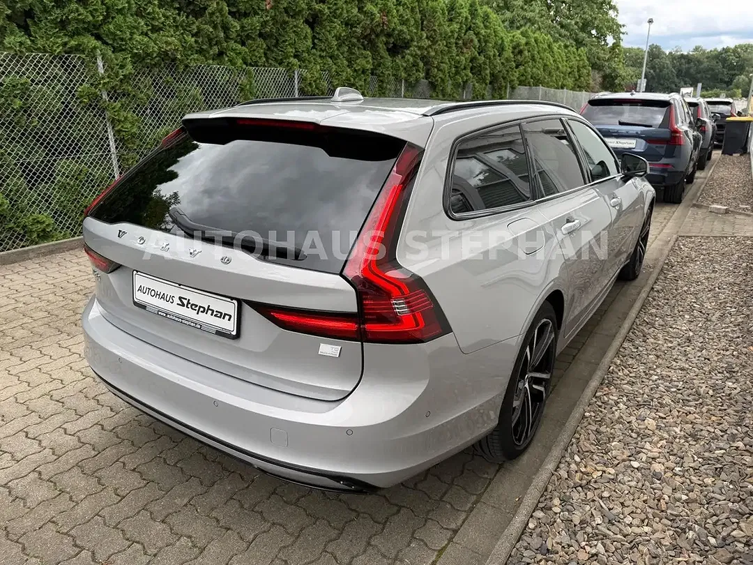 Volvo V90 T8 AWD Recharge Ultimate Dark - Thumbnail 6