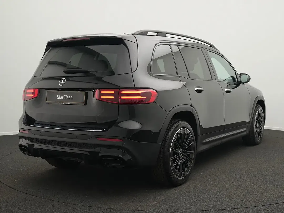 Mercedes-Benz GLB 200 Night AMG Line - Thumbnail 3