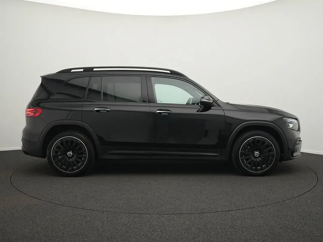 Mercedes-Benz GLB 200 Night AMG Line - Thumbnail 5