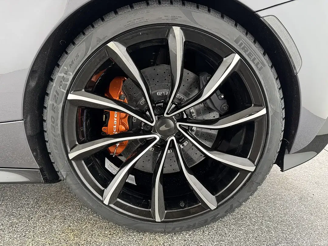 McLaren GTS - foto 15