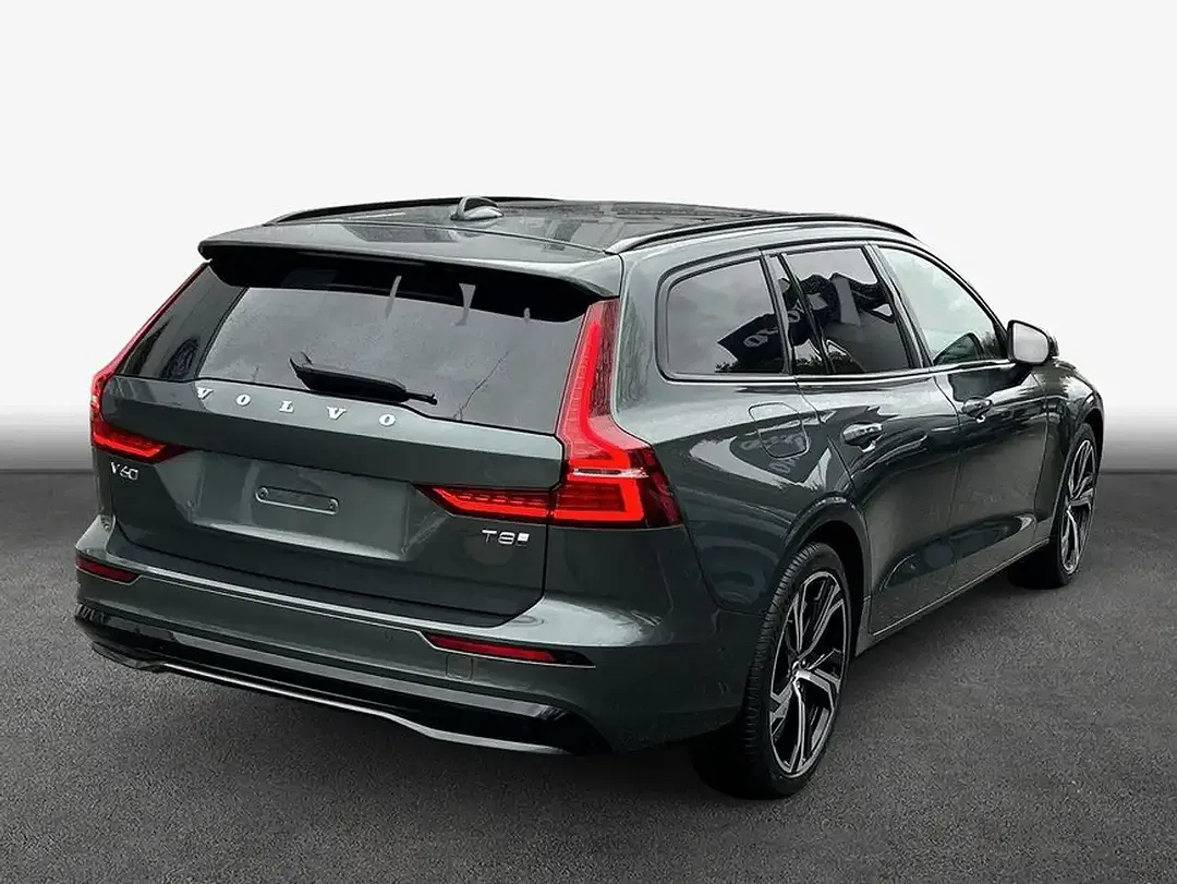 Volvo V60 T8 PHEV Hybrid AWD Ultra Dark - foto 2