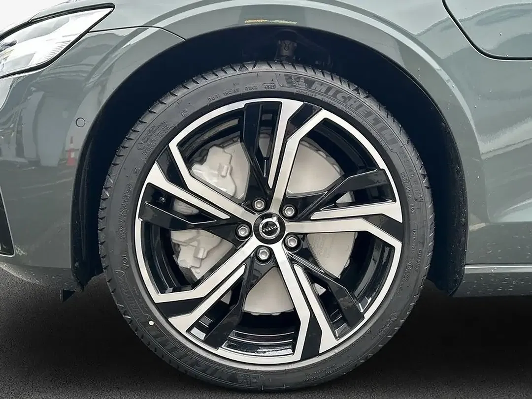 Volvo V60 T8 PHEV Hybrid AWD Ultra Dark - Thumbnail 7