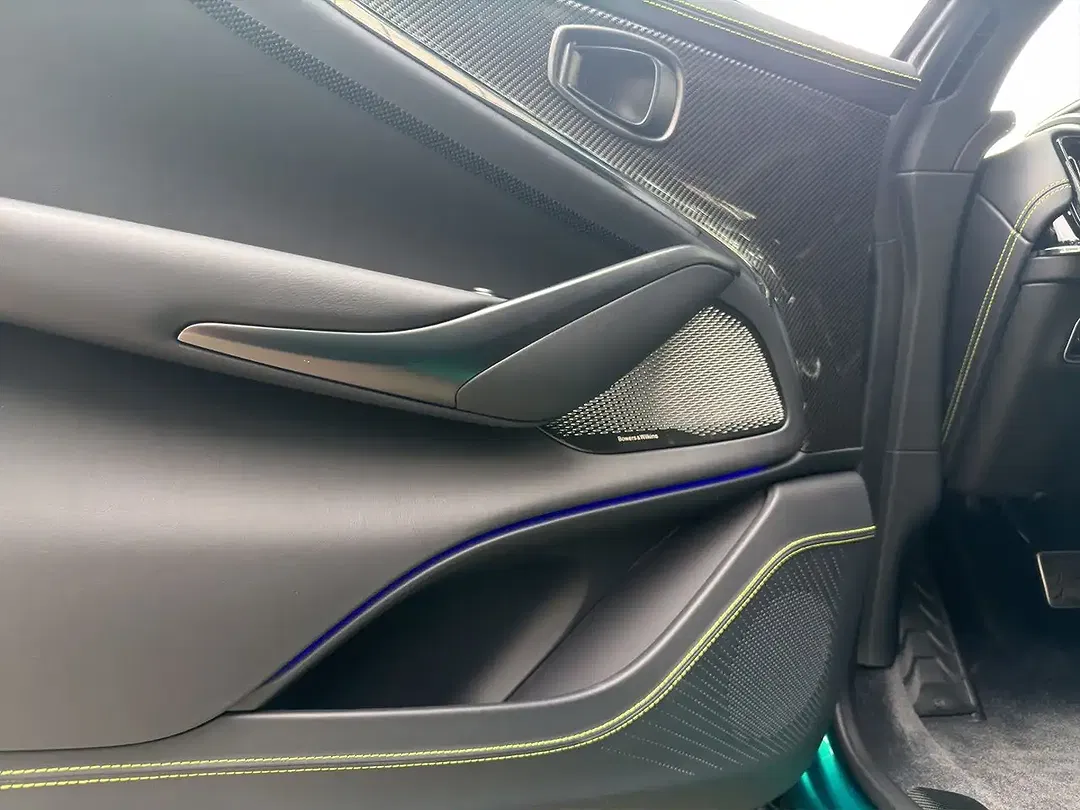 Aston Martin DBX 707 AMR Edition - foto 15