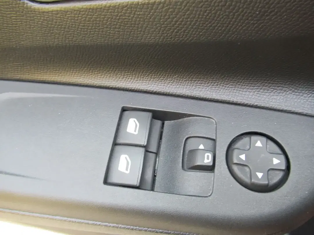 Opel Corsa - Thumbnail 10