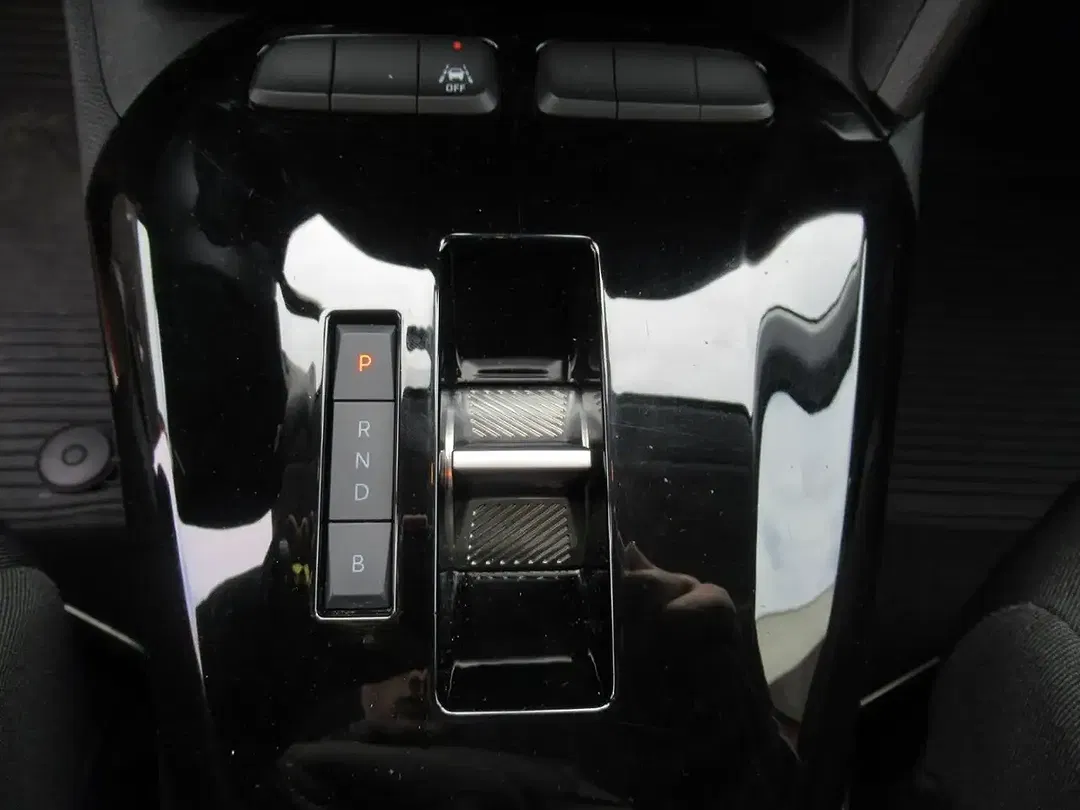 Opel Corsa - Thumbnail 8