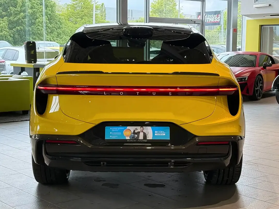 Lotus Eletre 675 R - Thumbnail 3