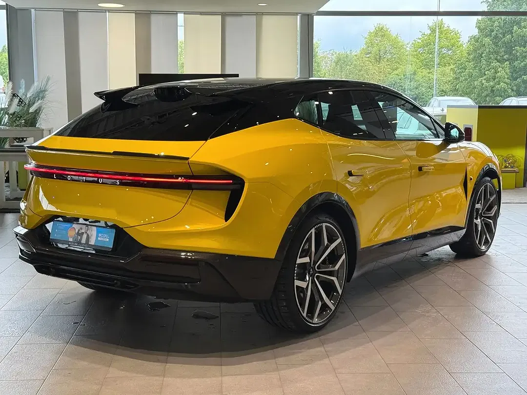Lotus Eletre 675 R - Thumbnail 5