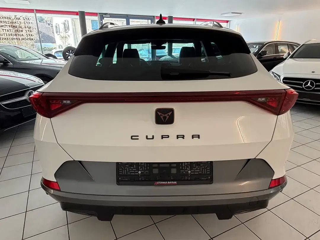 CUPRA Formentor PHEV - Thumbnail 8