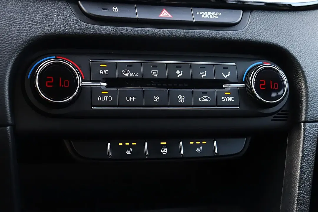 Kia XCeed AMT Vision - Thumbnail 18