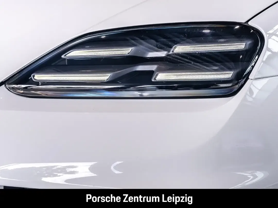 Porsche Macan Sport Chrono - Thumbnail 9