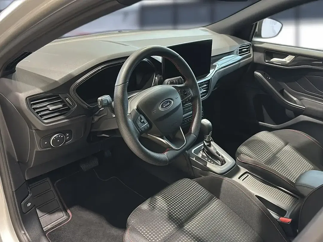 Ford Focus AUT ST-Line X - Thumbnail 9