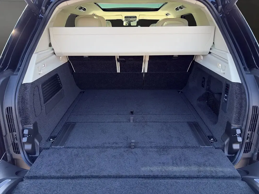 Land Rover Range Rover P550e 3.0 PHEV Hybrid SV SWB - Thumbnail 11