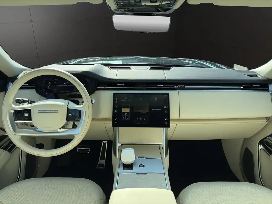 Land Rover Range Rover P550e 3.0 PHEV Hybrid SV SWB - Thumbnail 6