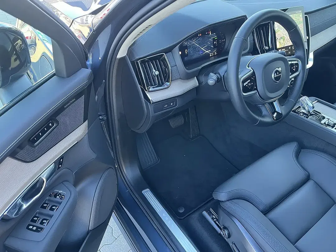 Volvo XC90 T8 AWD Ultra Dark - Thumbnail 11