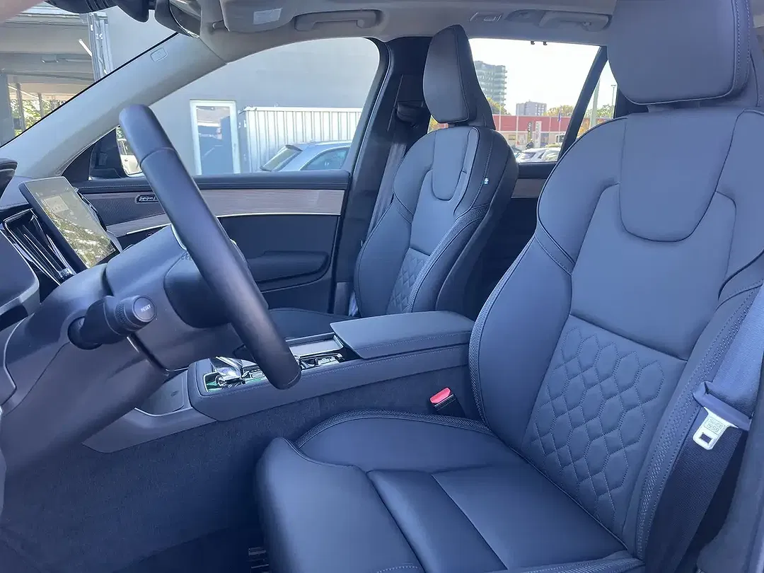 Volvo XC90 T8 AWD Ultra Dark - Thumbnail 12