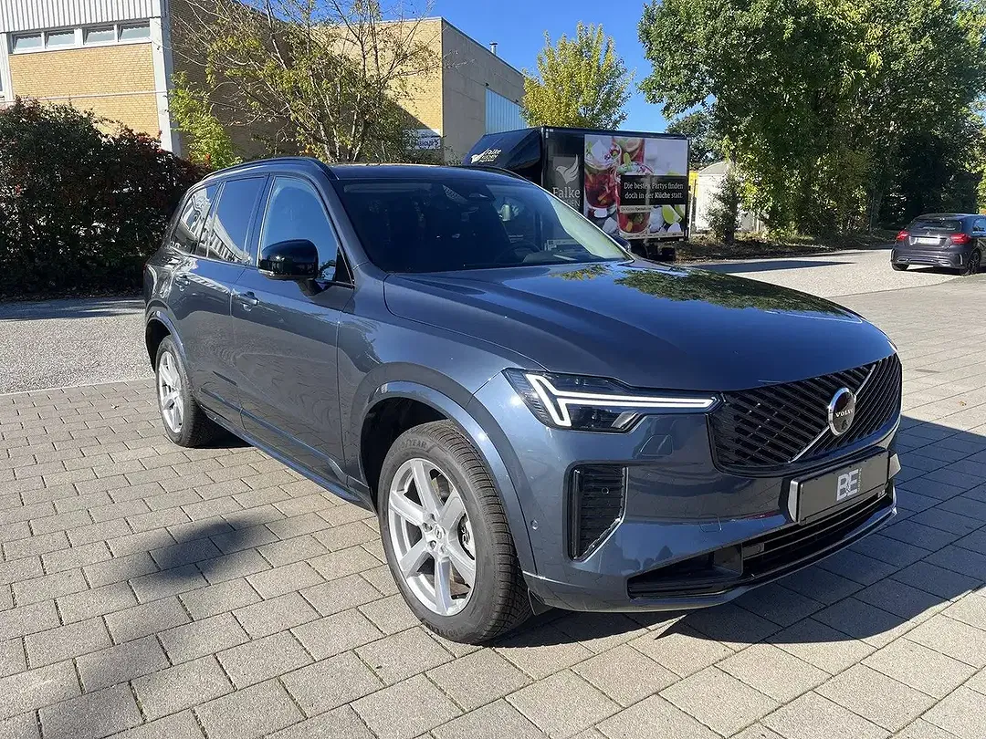 Volvo XC90 T8 AWD Ultra Dark - Thumbnail 3