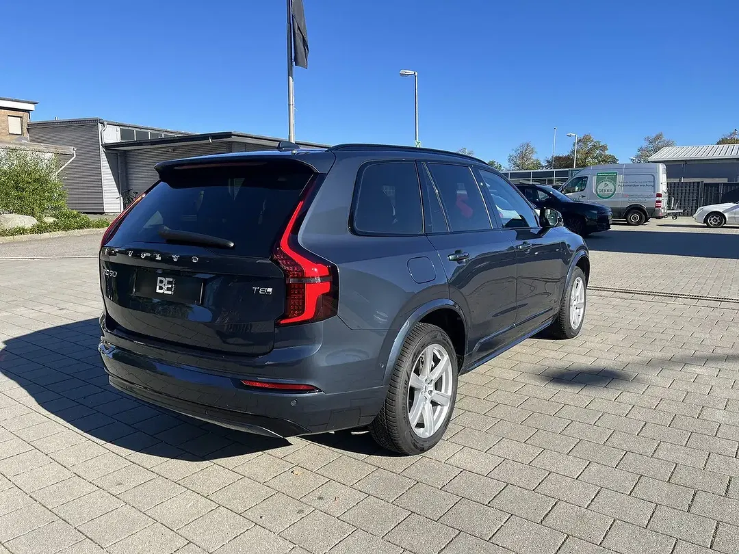 Volvo XC90 T8 AWD Ultra Dark - Thumbnail 5