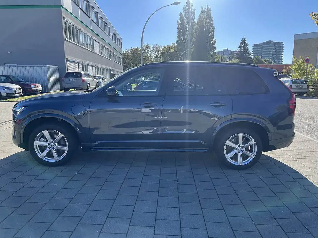 Volvo XC90 T8 AWD Ultra Dark - Thumbnail 8