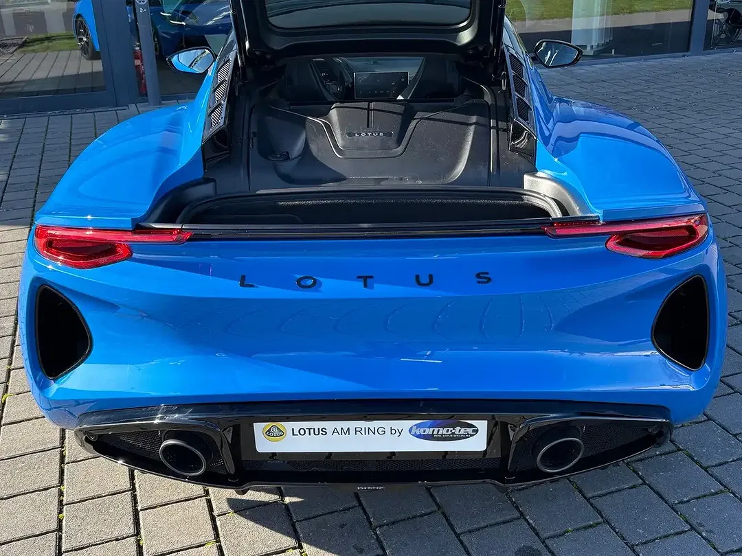 Lotus Emira i4 - Thumbnail 10