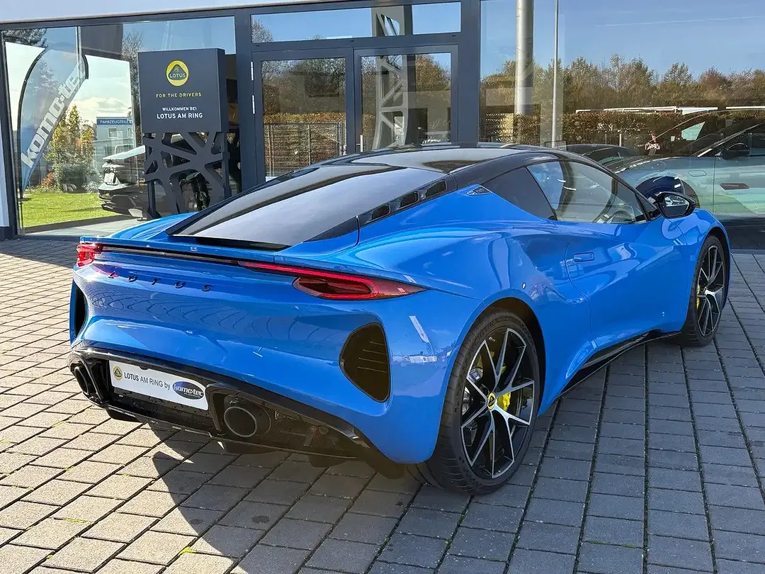 Lotus Emira i4 - Thumbnail 4