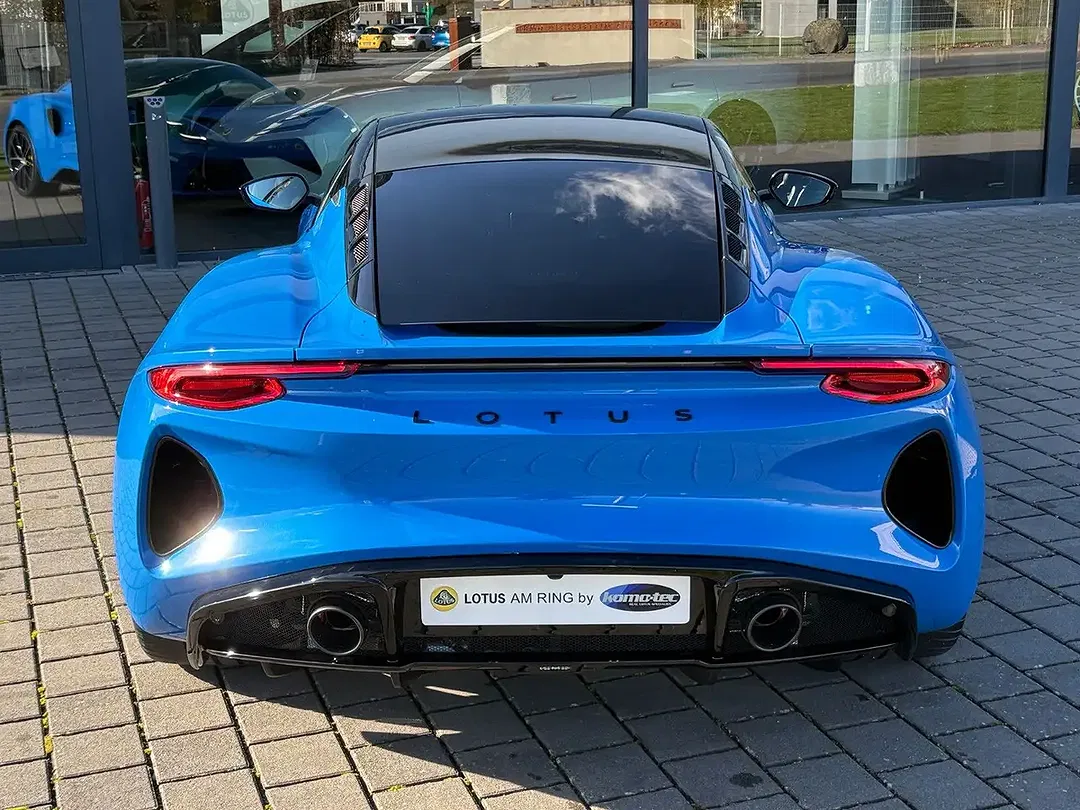 Lotus Emira i4 - Thumbnail 5
