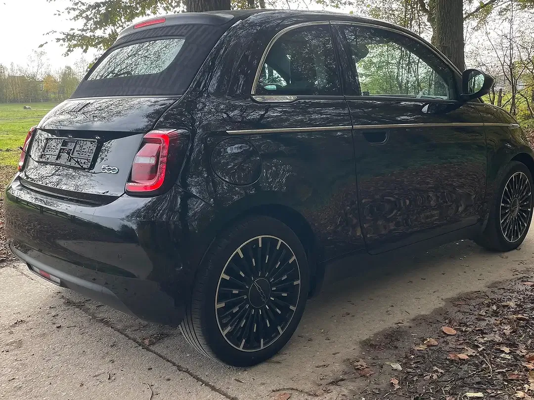 Fiat 500e La Prima - Thumbnail 9
