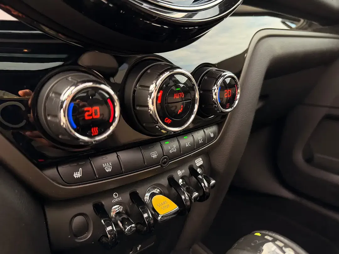 MINI Countryman SE All4 - Thumbnail 14