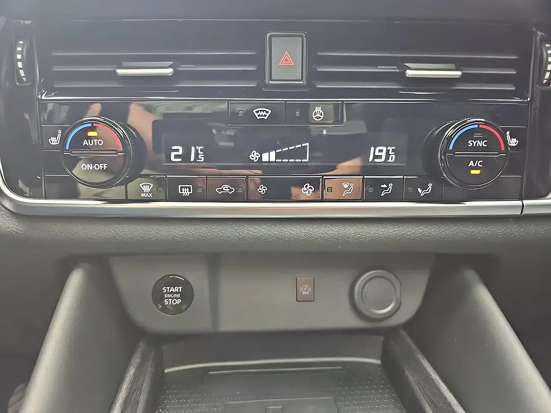 Nissan Qashqai 1.3 DIG-T Xtronic Tekna - Thumbnail 11