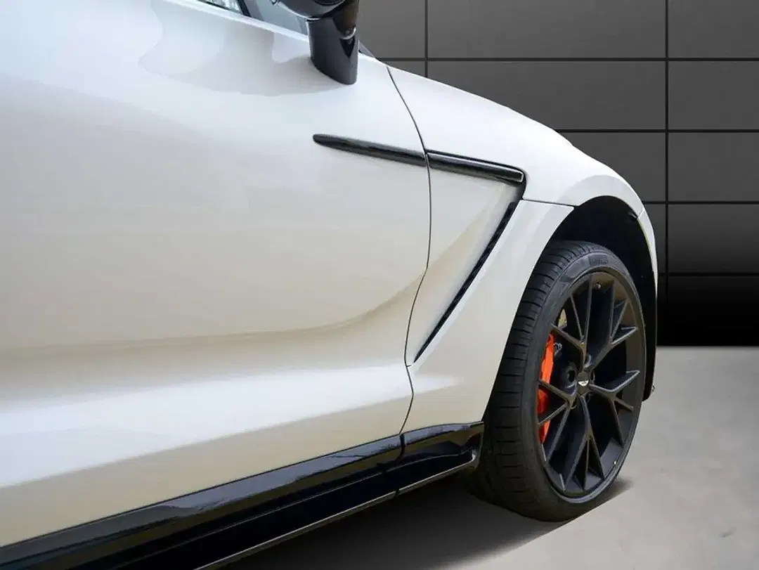 Aston Martin DBX 707 - Thumbnail 8
