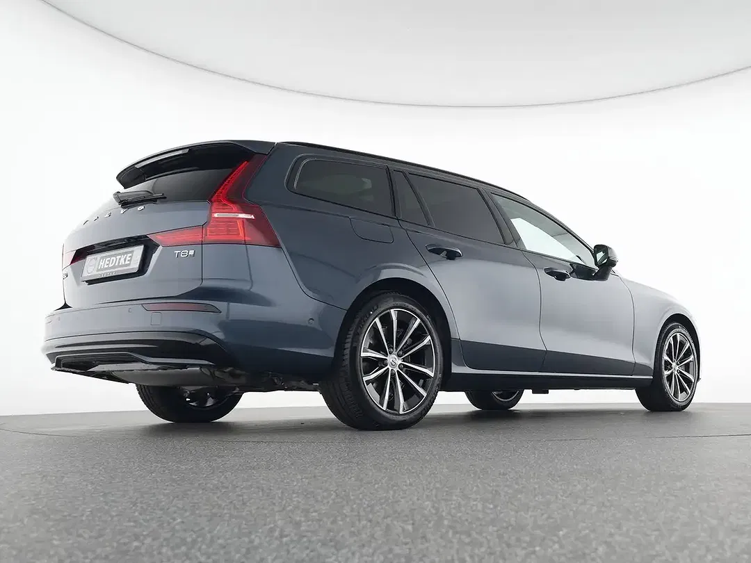 Volvo V60 T8 PHEV Hybrid AWD Plus Dark - Thumbnail 8