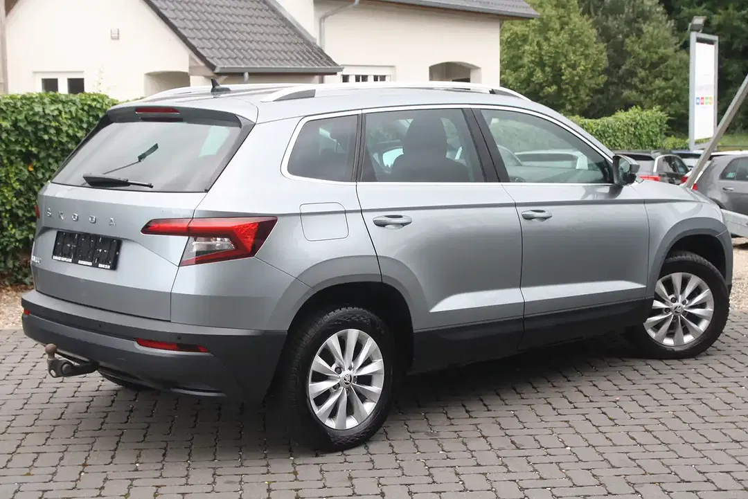 Skoda Karoq 1.0 TSI Ambition - Thumbnail 3